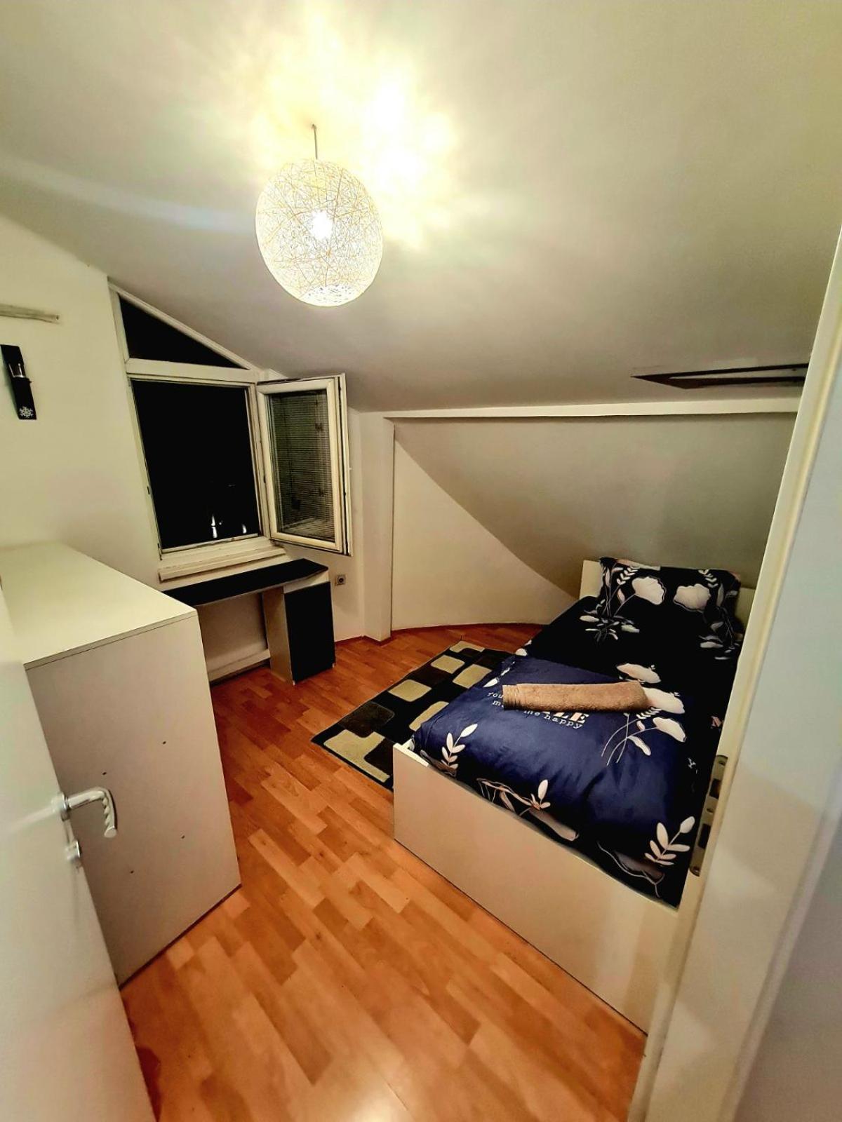 Dm Hostel And Apartments สโกเปีย ภายนอก รูปภาพ