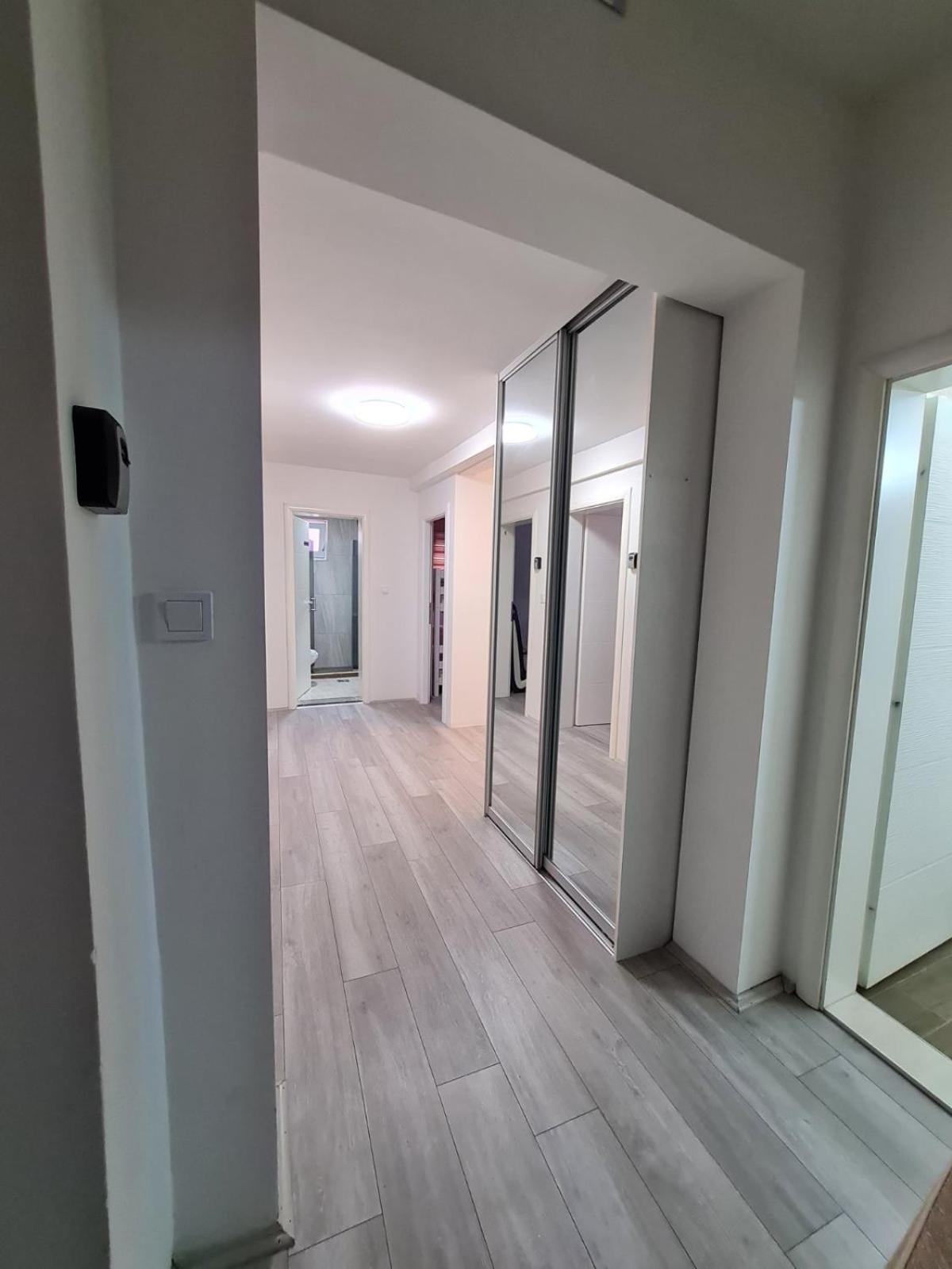 Dm Hostel And Apartments สโกเปีย ภายนอก รูปภาพ
